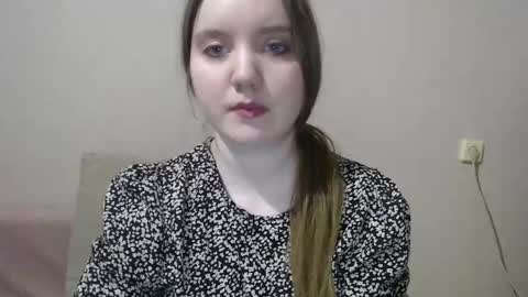 Josefin online show from January 12, 2025, 12:01 pm