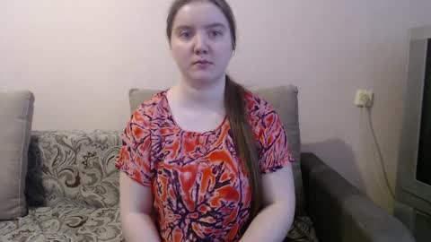 Josefin online show from March 10, 2026, 3:11 am