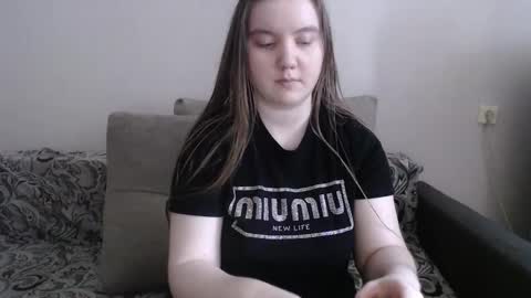 Josefin online show from March 27, 2026, 8:48 am