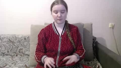 Josefin online show from March 29, 2026, 8:36 am