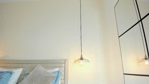 Snapshot of ara_ferrer chatting on February 25, 2026, 2:48 pm Ara Ferrer online show from February 25, 2026, 2:48 pm