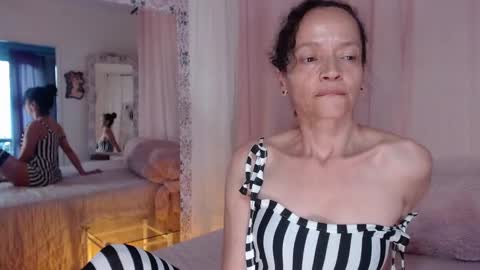 Snapshot of arabiel chatting on March 12, 2025, 10:39 pm Nadia Cyel online show from March 12, 2025, 10:39 pm