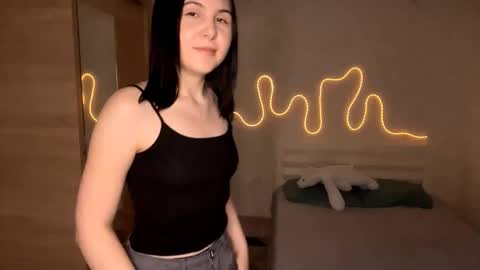 Emi online show from February 17, 2026, 4:57 pm