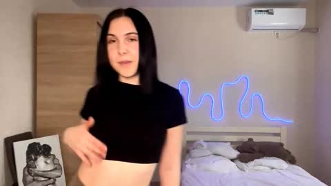 Emi online show from March 3, 2026, 1:50 pm