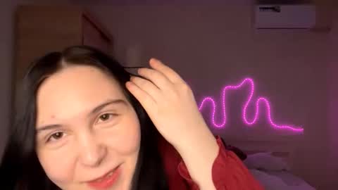 Emi online show from March 10, 2026, 3:28 pm