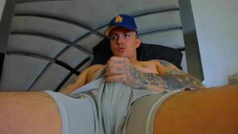 Archie online show from November 2, 2025, 6:43 pm