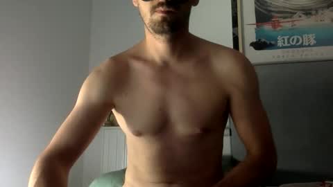 arcticcuddle online show from May 30, 2026, 11:29 am