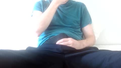 Snapshot of arekusan6 chatting on February 7, 2026, 12:53 pm Arek online show from February 7, 2026, 12:53 pm