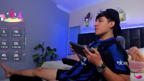 Ares online show from September 30, 2025, 1:38 pm