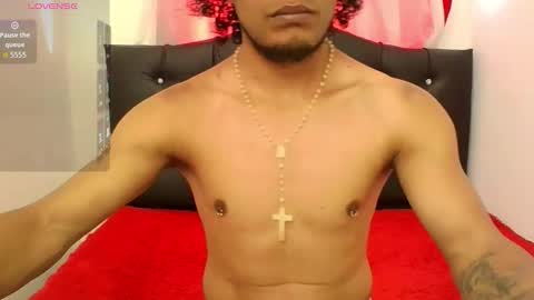 ares_hot_boy online show from January 18, 2026, 7:39 pm