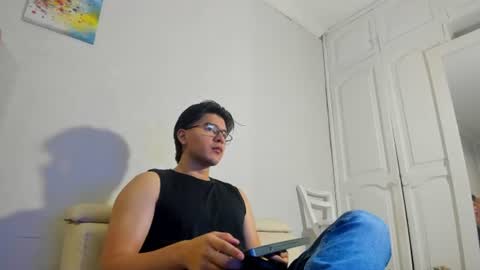 Snapshot of ares_lee chatting on August 9, 2026, 12:21 pm ARES online show from August 9, 2026, 12:21 pm