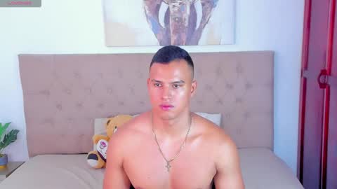 Snapshot of areslevi chatting on September 22, 2025, 6:32 pm ares levi online show from September 22, 2025, 6:32 pm