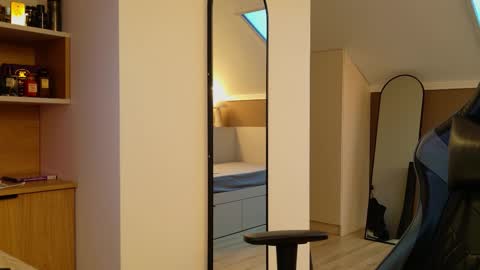 Ares Steel online show from November 15, 2025, 2:24 pm