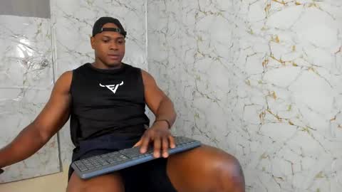 Snapshot of arex_black chatting on May 13, 2026, 2:53 am Alex online show from May 13, 2026, 2:53 am