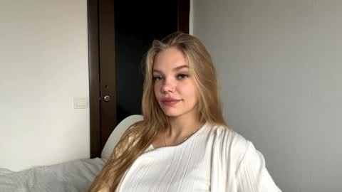 Snapshot of argeliaboivin chatting on November 14, 2025, 5:39 am Amelia online show from November 14, 2025, 5:39 am