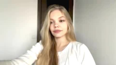 Snapshot of argeliaboivin chatting on November 26, 2025, 5:41 am Amelia online show from November 26, 2025, 5:41 am