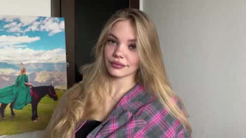 Snapshot of argeliaboivin chatting on December 2, 2025, 8:08 am Amelia online show from December 2, 2025, 8:08 am