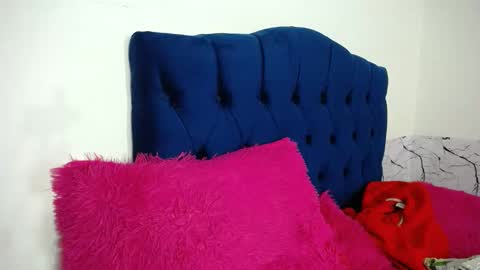 ARIANNA  online show from November 17, 2025, 8:58 pm