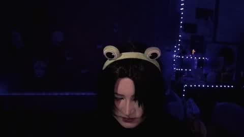 Snapshot of ari_corn chatting on September 28, 2025, 6:13 pm Ahri online show from September 28, 2025, 6:13 pm