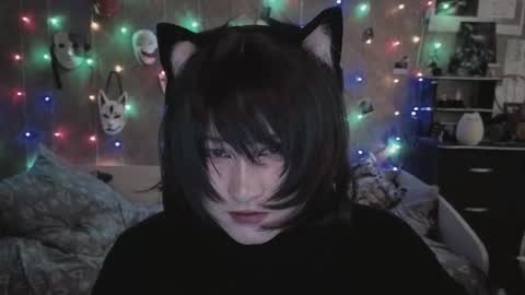 Snapshot of ari_corn chatting on December 14, 2025, 6:12 pm Ahri online show from December 14, 2025, 6:12 pm