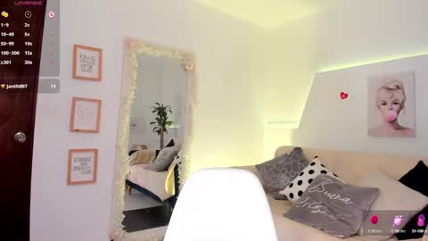 Ari online show from January 31, 2025, 4:27 pm