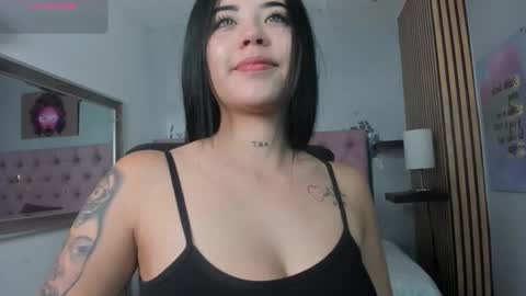 aria__monroe online show from March 12, 2026, 10:32 am