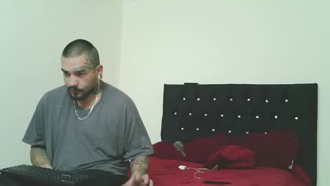 Snapshot of aria_and_nick chatting on February 1, 2026, 12:53 am ARIA AND. NICK online show from February 1, 2026, 12:53 am