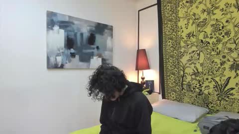 Snapshot of aria_and_orien chatting on October 28, 2025, 11:03 am aria y orien online show from October 28, 2025, 11:03 am