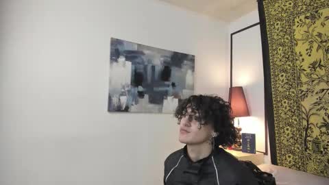 Snapshot of aria_and_orien chatting on November 12, 2025, 11:10 am aria y orien online show from November 12, 2025, 11:10 am