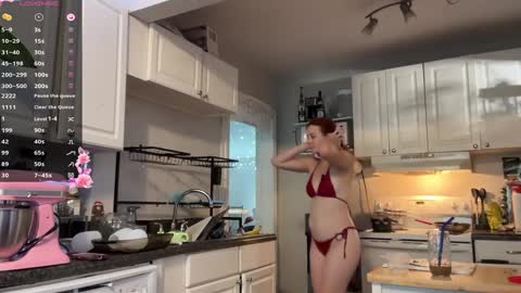 Snapshot of aria_fields_ chatting on September 10, 2025, 6:30 pm Aria Fields online show from September 10, 2025, 6:30 pm