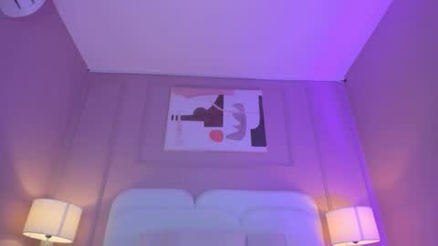 Snapshot of aria_greco chatting on December 5, 2025, 2:20 am Aria online show from December 5, 2025, 2:20 am