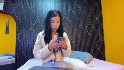 Aria Millers  online show from October 16, 2025, 11:33 am