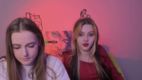 Luna online show from October 15, 2025, 7:14 pm