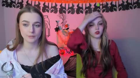 Luna online show from October 30, 2025, 8:20 pm