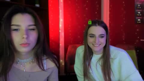 Luna online show from November 22, 2025, 7:02 pm