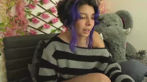 aria_silk online show from July 13, 2026, 5:38 pm