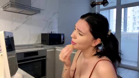 Aria online show from January 3, 2025, 10:41 am