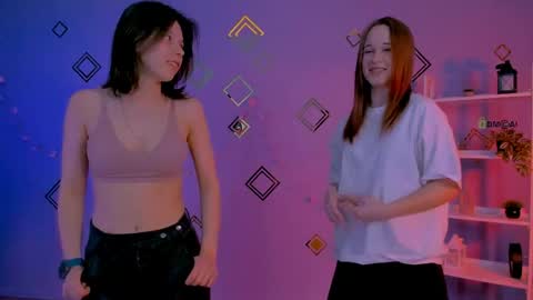 aria_wild_ online show from April 22, 2026, 8:39 am