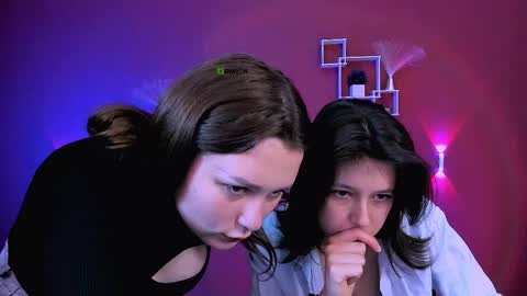 aria_wild_ online show from May 14, 2026, 10:11 am