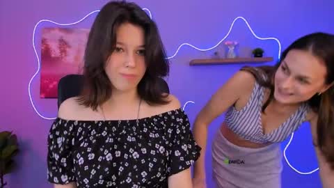 aria_wild_ online show from May 22, 2026, 7:08 pm