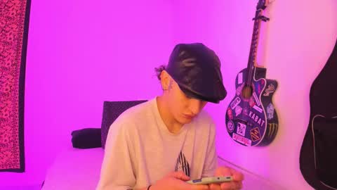 Aria and Orien online show from March 24, 2026, 11:04 am