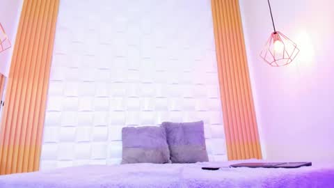 Snapshot of ariabelle1 chatting on February 18, 2026, 11:06 am AriaBelle1 online show from February 18, 2026, 11:06 am