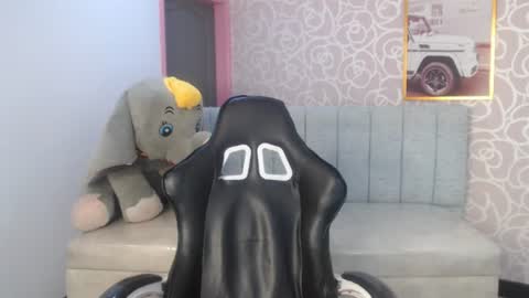 Snapshot of ariabliss_ch chatting on June 25, 2026, 3:17 am ariabliss_ch online show from June 25, 2026, 3:17 am
