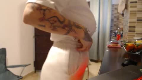 Snapshot of ariadna89 chatting on December 14, 2025, 12:21 pm Adriana online show from December 14, 2025, 12:21 pm