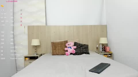 Snapshot of ariadna_gonzales chatting on December 2, 2025, 3:23 am Ariadna online show from December 2, 2025, 3:23 am