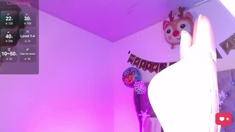 Snapshot of ariadna_tr chatting on December 17, 2024, 2:33 pm Ari online show from December 17, 2024, 2:33 pm