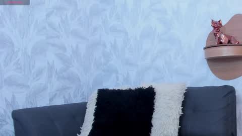 ariadnaa_brown1 online show from November 9, 2025, 4:05 pm