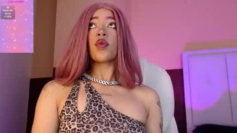 Snapshot of ariadnaaa_ chatting on December 21, 2025, 3:24 am Ariadna online show from December 21, 2025, 3:24 am