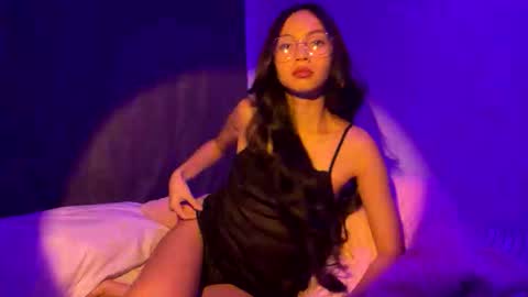 Aria Mariz online show from September 13, 2025, 9:42 am