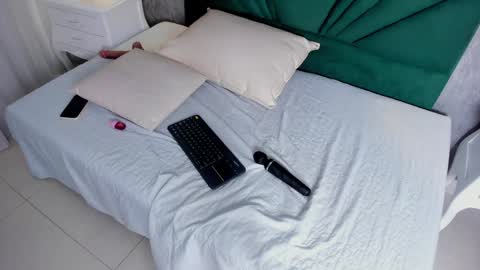 ARIANA online show from January 28, 2025, 2:42 pm